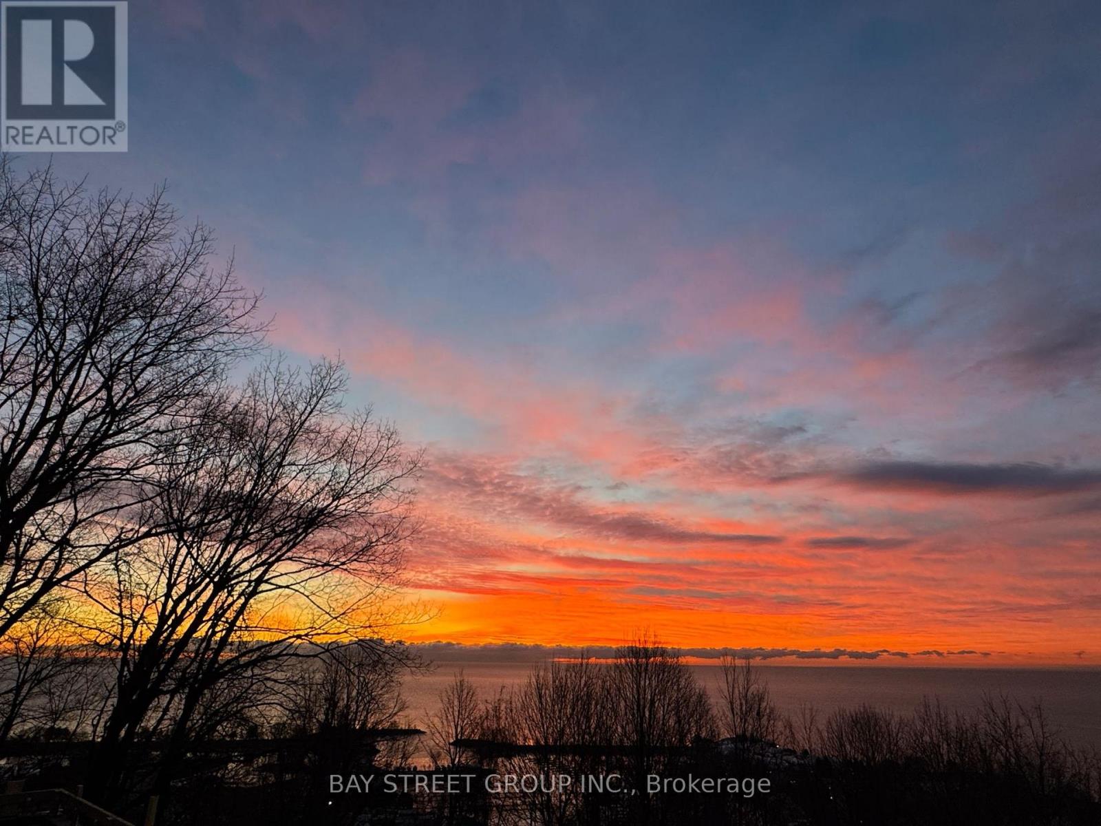 11 Redland Crescent W, Toronto, Ontario  M1M 1B4 - Photo 3 - E12587218