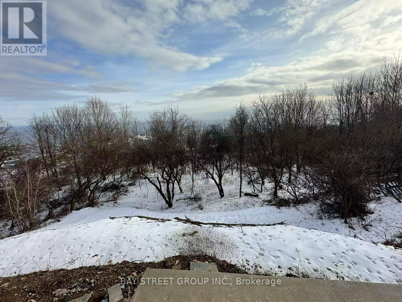 11 Redland Crescent W, Toronto, Ontario  M1M 1B4 - Photo 5 - E12587218