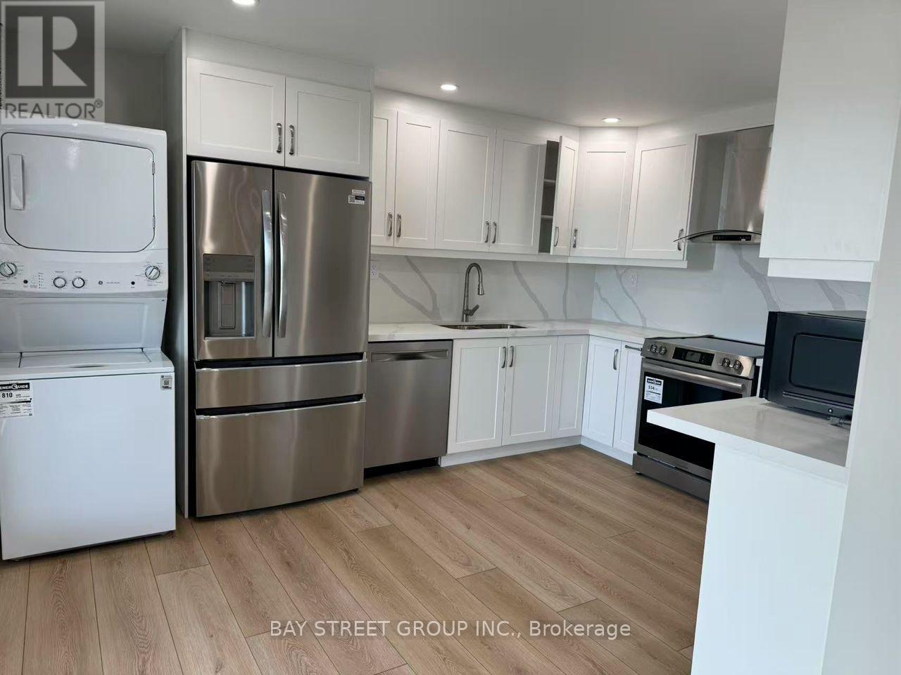 11 Redland Crescent W, Toronto, Ontario  M1M 1B4 - Photo 7 - E12587218