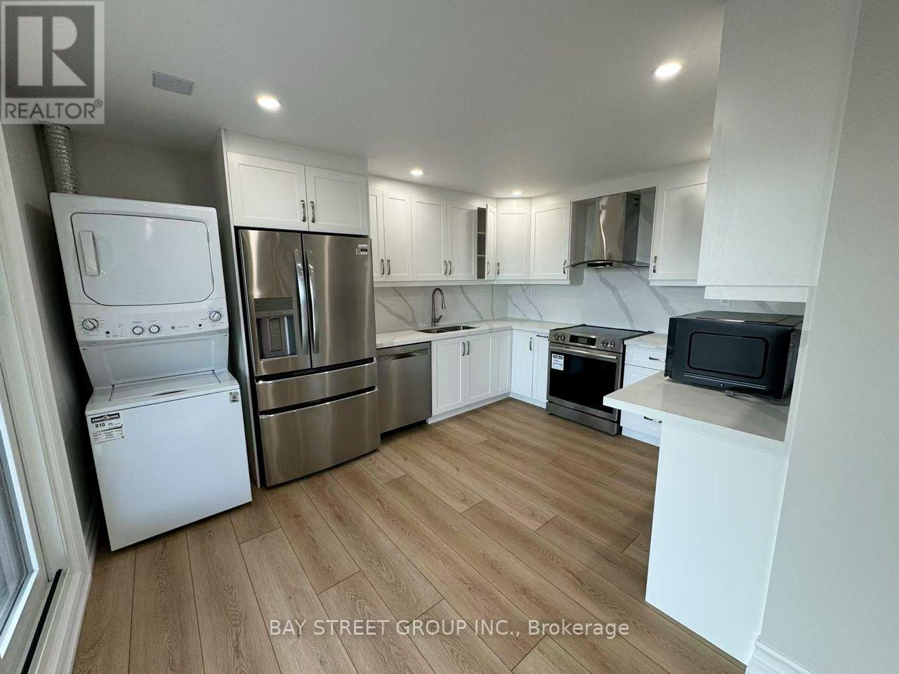 11 Redland Crescent W, Toronto, Ontario  M1M 1B4 - Photo 8 - E12587218