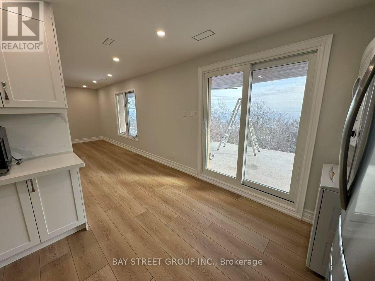 11 Redland Crescent W, Toronto, Ontario  M1M 1B4 - Photo 9 - E12587218