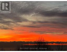 11 REDLAND CRESCENT W, Toronto, Ontario