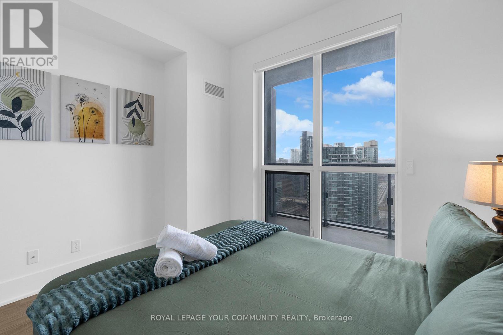 2912 - 300 Front Street, Toronto (Waterfront Communities), Ontario  M5V 0E9 - Photo 30 - C12574904