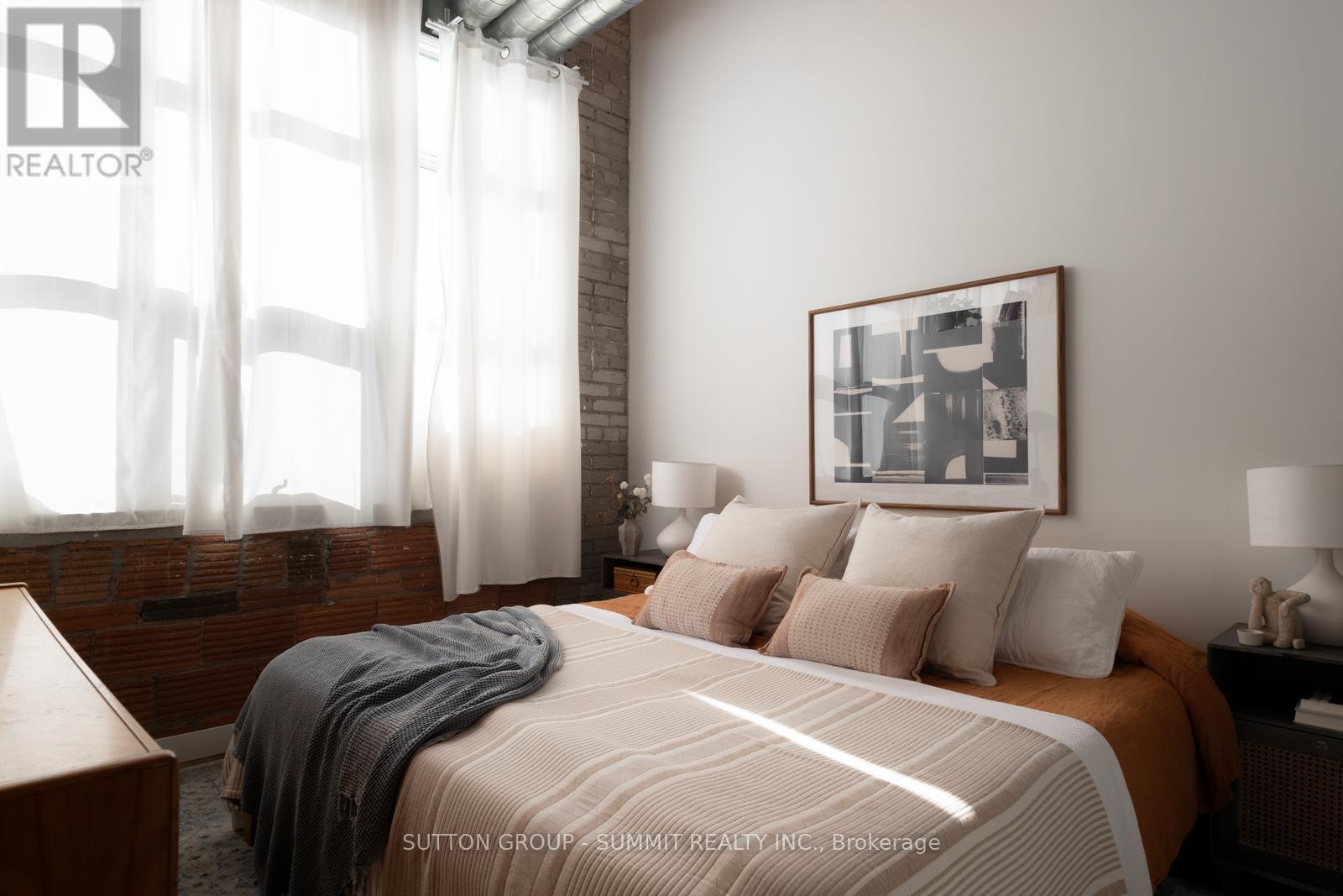 Ph5 - 2154 Dundas Street W, Toronto, Ontario M6R 1X3 - Photo 25 - W12587226