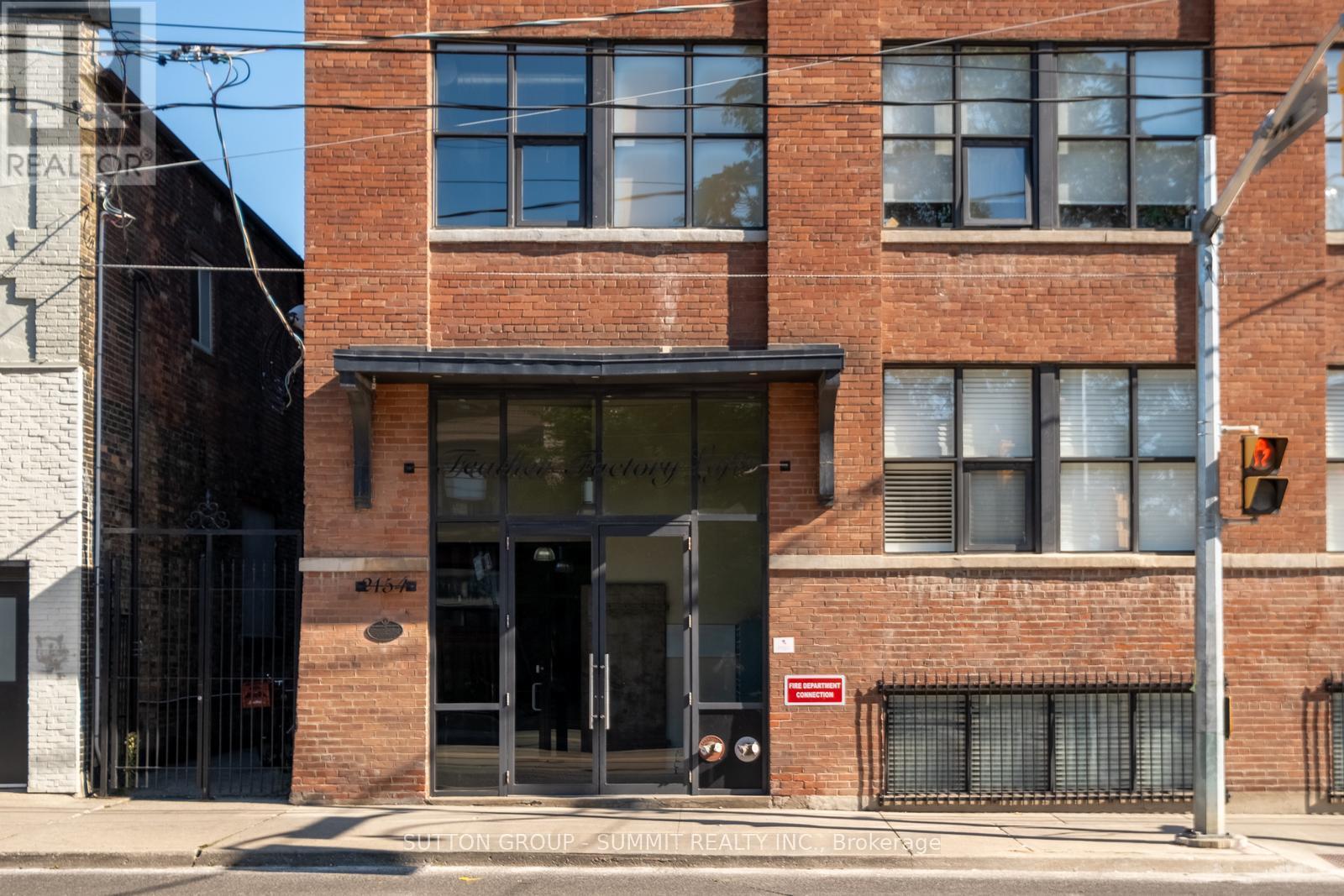 Ph5 - 2154 Dundas Street W, Toronto, Ontario M6R 1X3 - Photo 39 - W12587226
