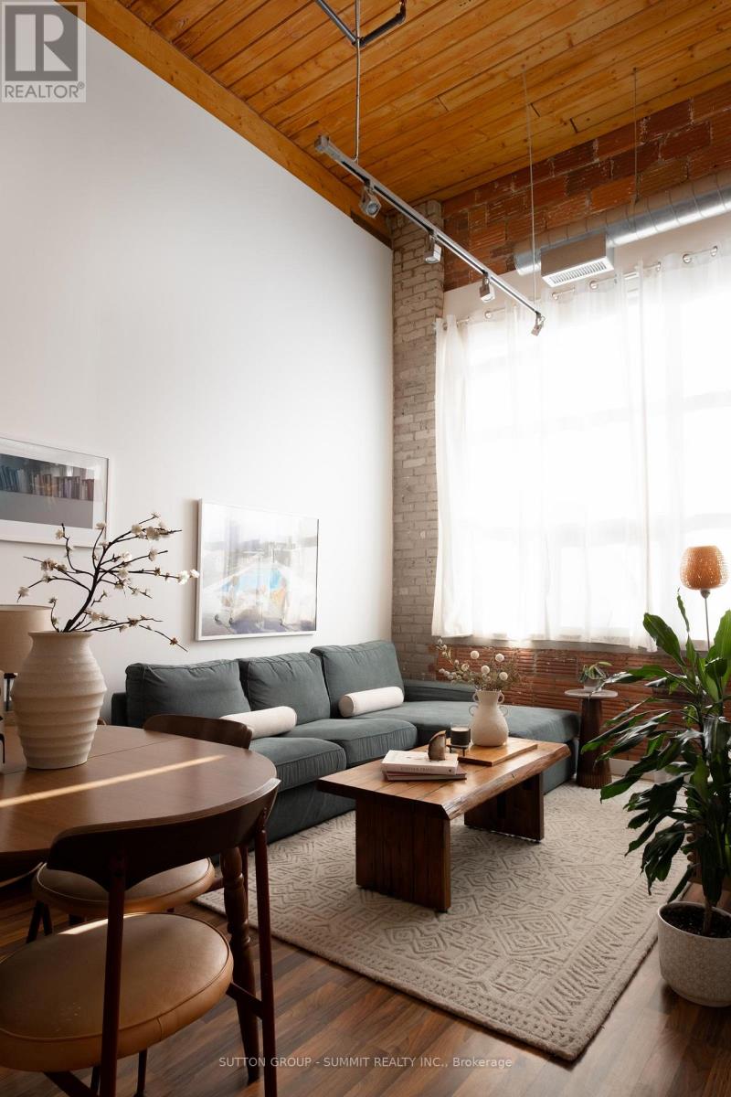 Ph5 - 2154 Dundas Street W, Toronto, Ontario M6R 1X3 - Photo 4 - W12587226