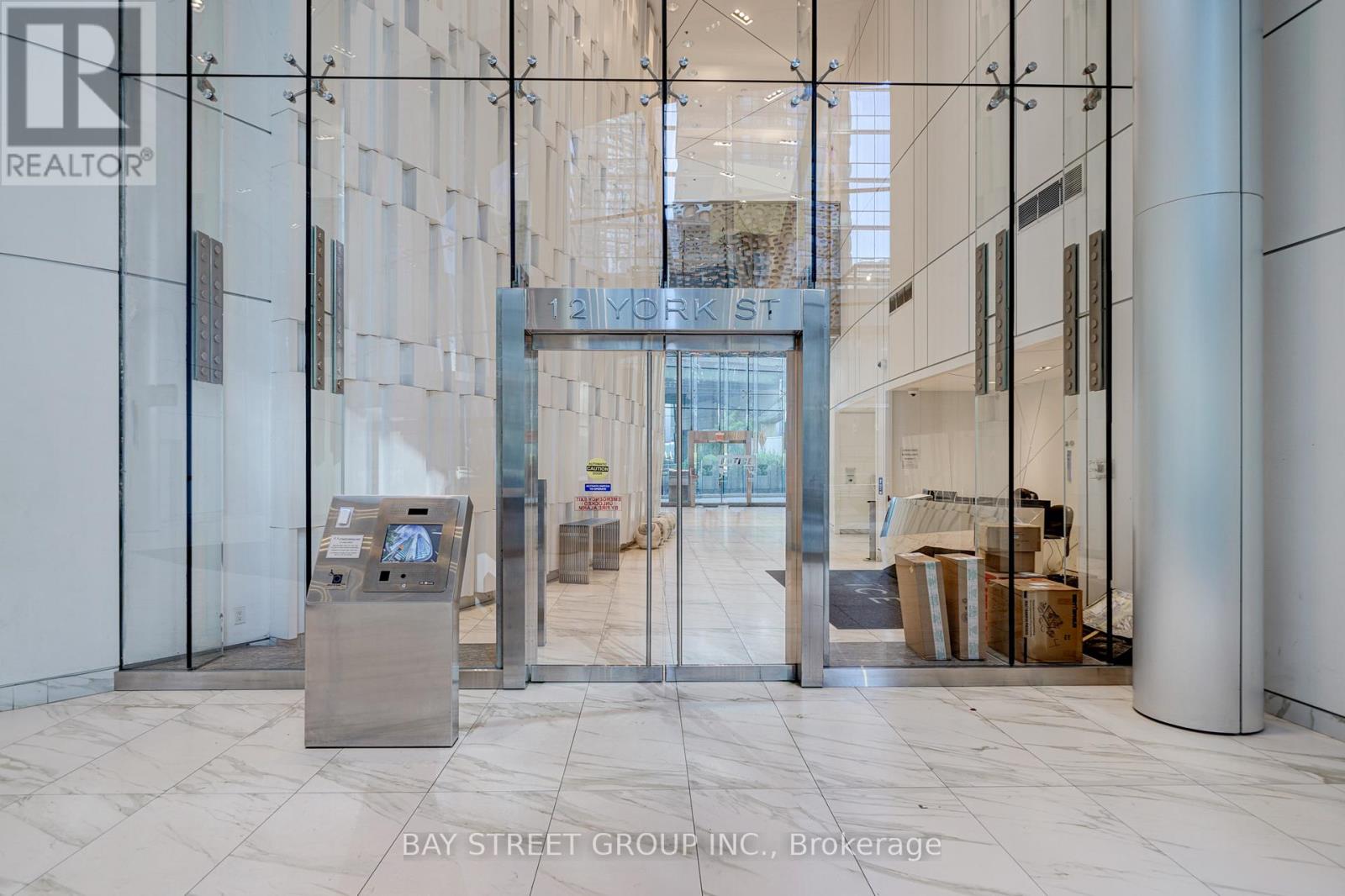 3704 - 12 York Street, Toronto, Ontario  M5J 0A9 - Photo 3 - C12587248
