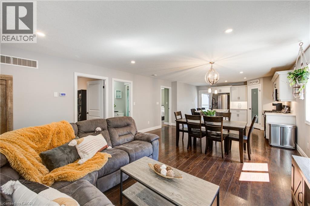 14 Reeves Road, Ingersoll, Ontario  N5C 0E1 - Photo 4 - 40786967