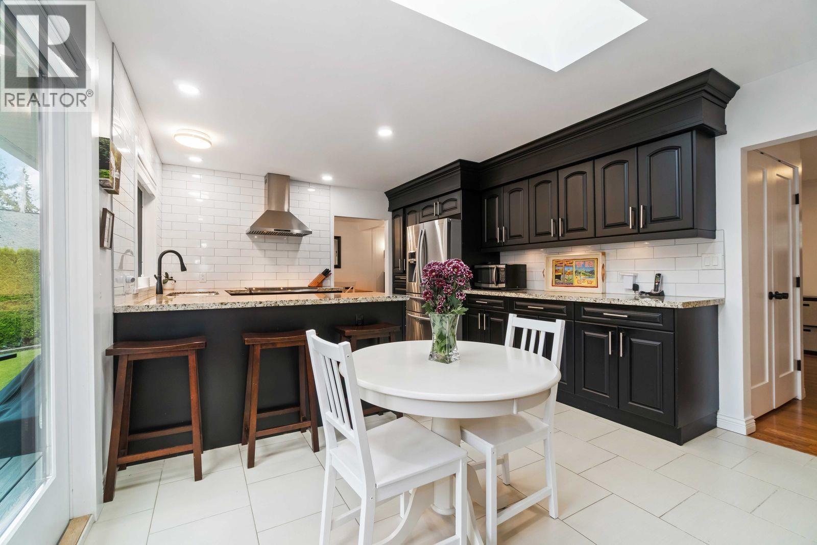 660 Gatensbury Street, Coquitlam, British Columbia V3J 5G8 - Photo 19 - R3070903