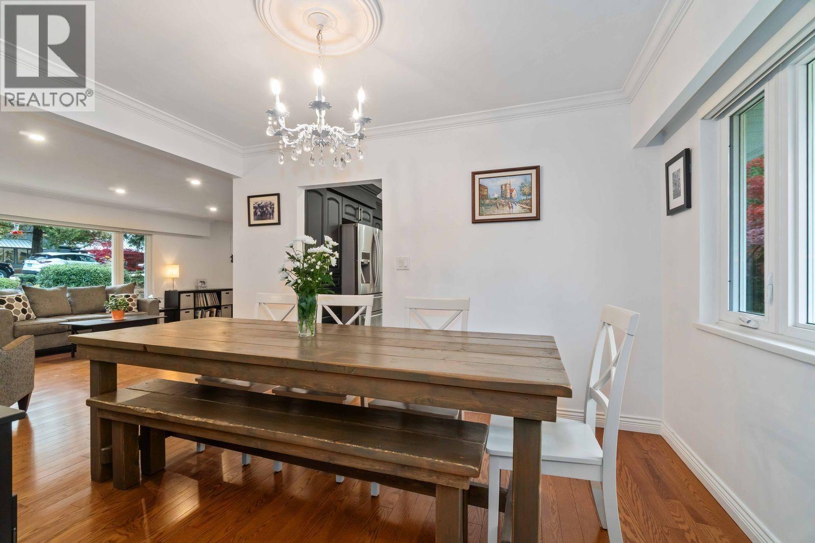 660 Gatensbury Street, Coquitlam, British Columbia V3J 5G8 - Photo 11 - R3070903