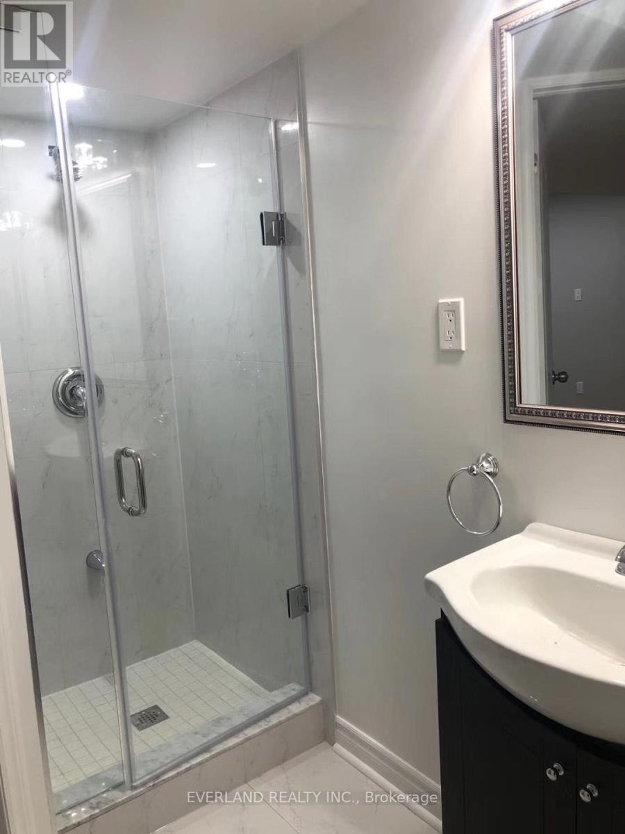 Basement - 4 Shell Court, Richmond Hill, Ontario L4S 0B1 - Photo 4 - N12585702