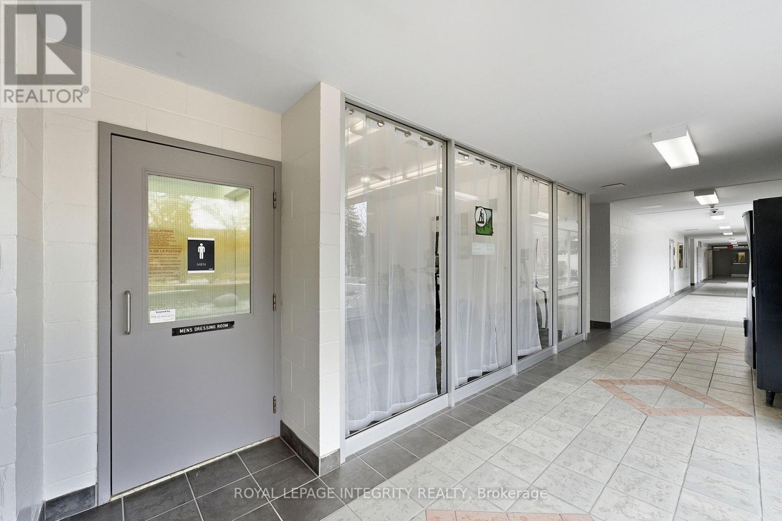 401 - 2000 Jasmine Crescent, Ottawa, Ontario K1J 8K4 - Photo 24 - X12587256