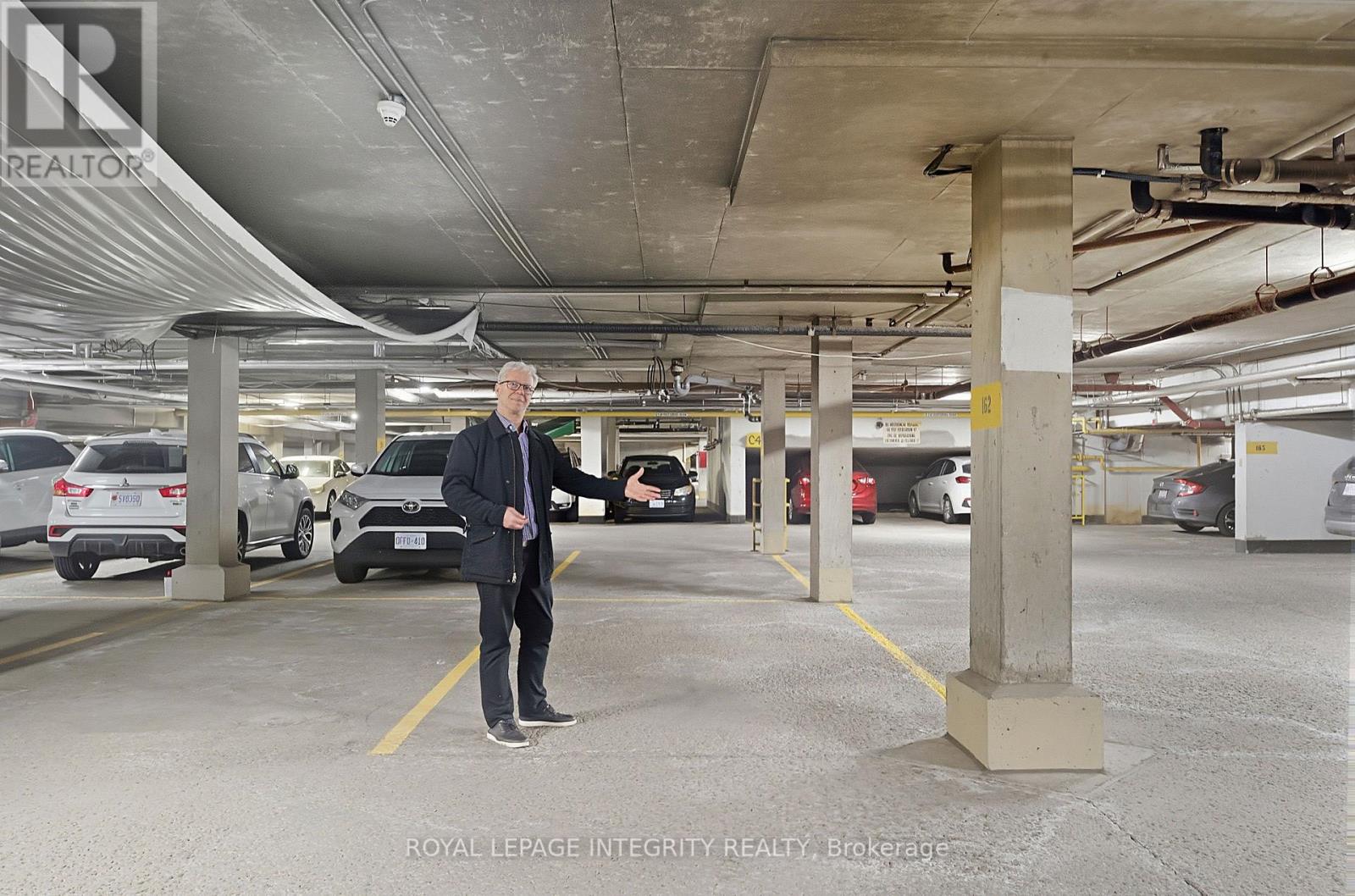 401 - 2000 Jasmine Crescent, Ottawa, Ontario K1J 8K4 - Photo 25 - X12587256