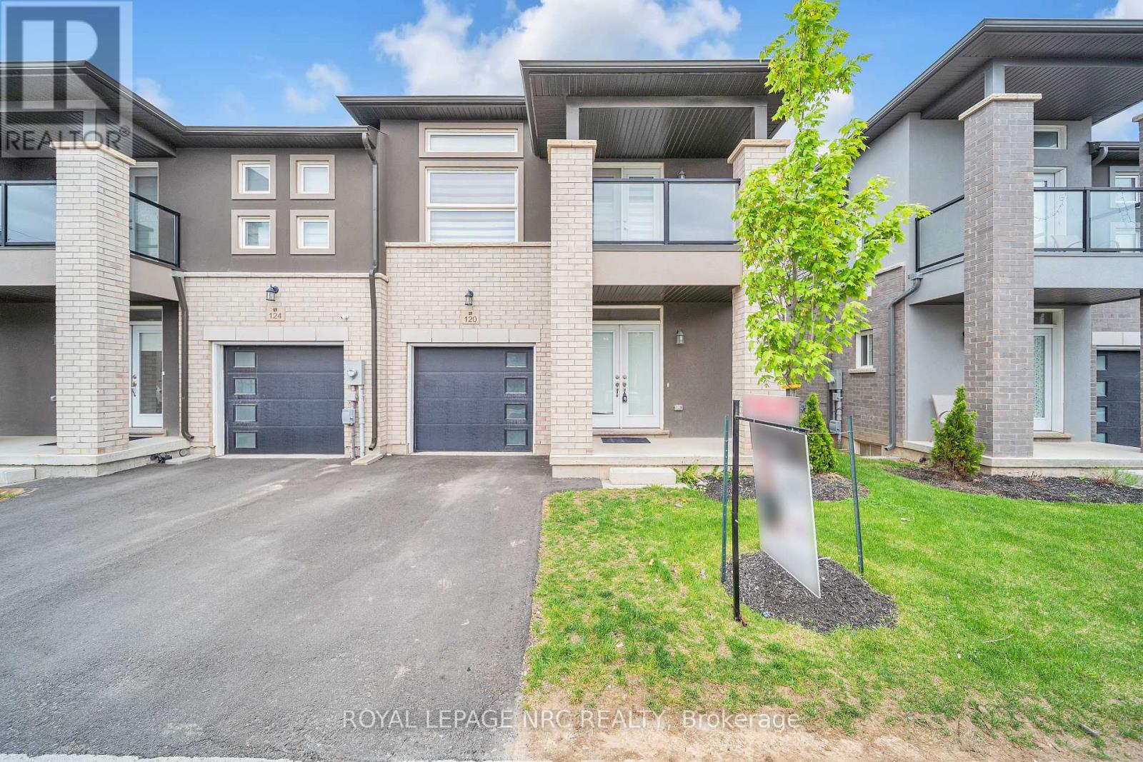 120 Renfrew Trail S, Welland, Ontario  L3C 0K2 - Photo 3 - X12587264