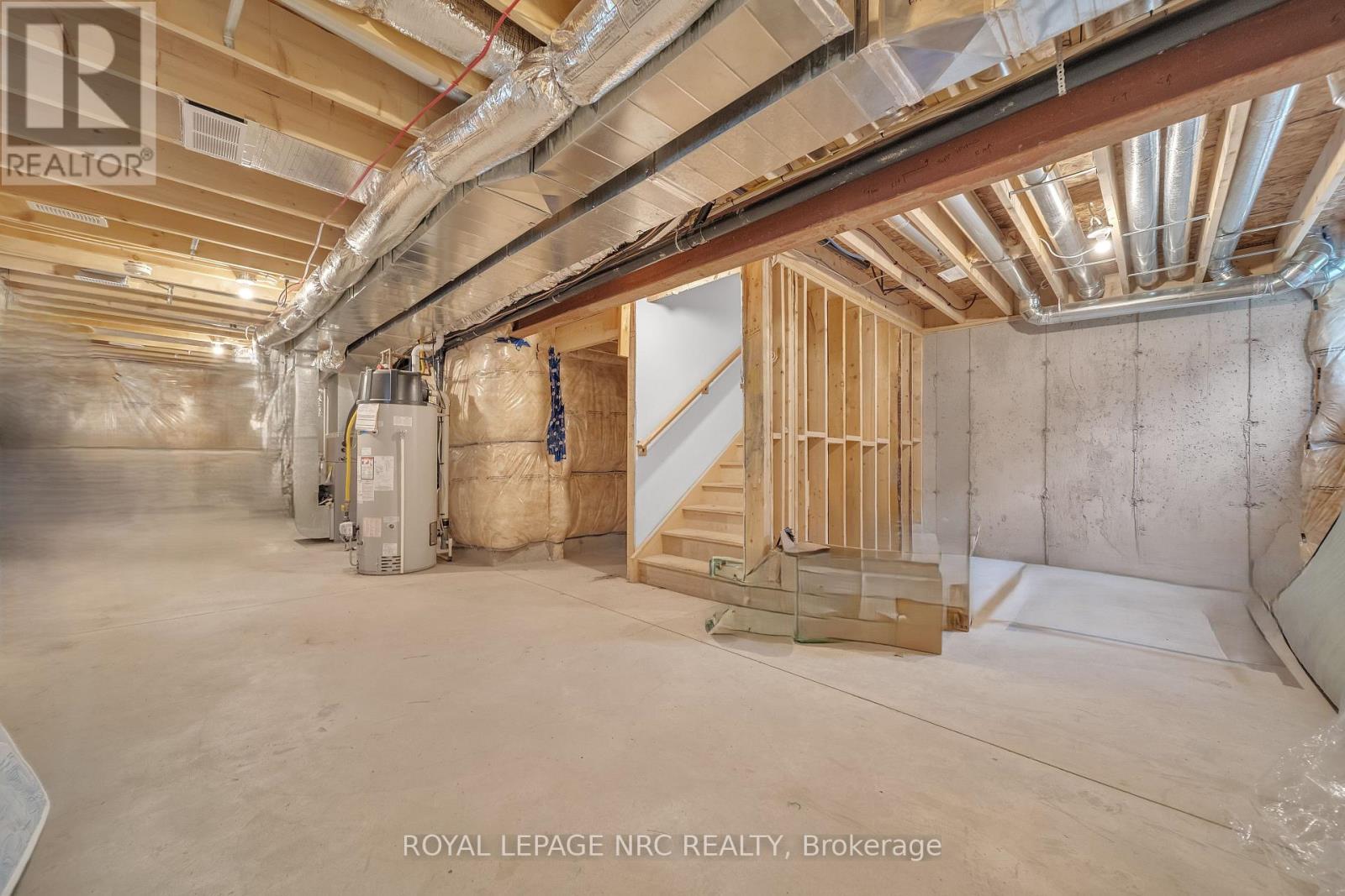 120 Renfrew Trail S, Welland, Ontario  L3C 0K2 - Photo 41 - X12587264