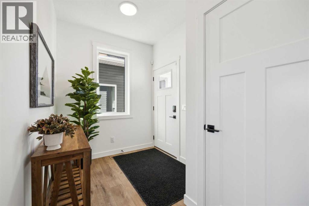 213 Southbow Drive, Cochrane, Alberta  T4C 3J3 - Photo 12 - A2273092