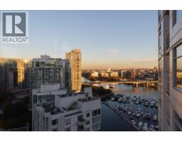 2305 1199 MARINASIDE CRESCENT