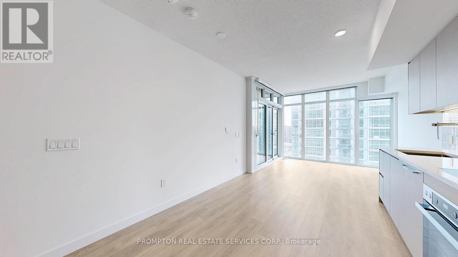 1012 - 1 Concord Cityplace Way, Toronto, Ontario M5V 0X3 - Photo 19 - C12587276