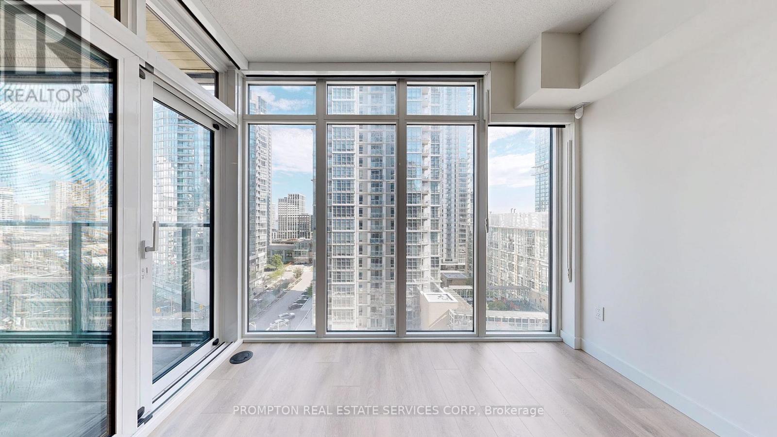 1012 - 1 Concord Cityplace Way, Toronto, Ontario M5V 0X3 - Photo 21 - C12587276