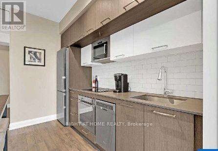 609 - 4800 Highway 7 Road, Vaughan, Ontario L4H 1H8 - Photo 4 - N12587266