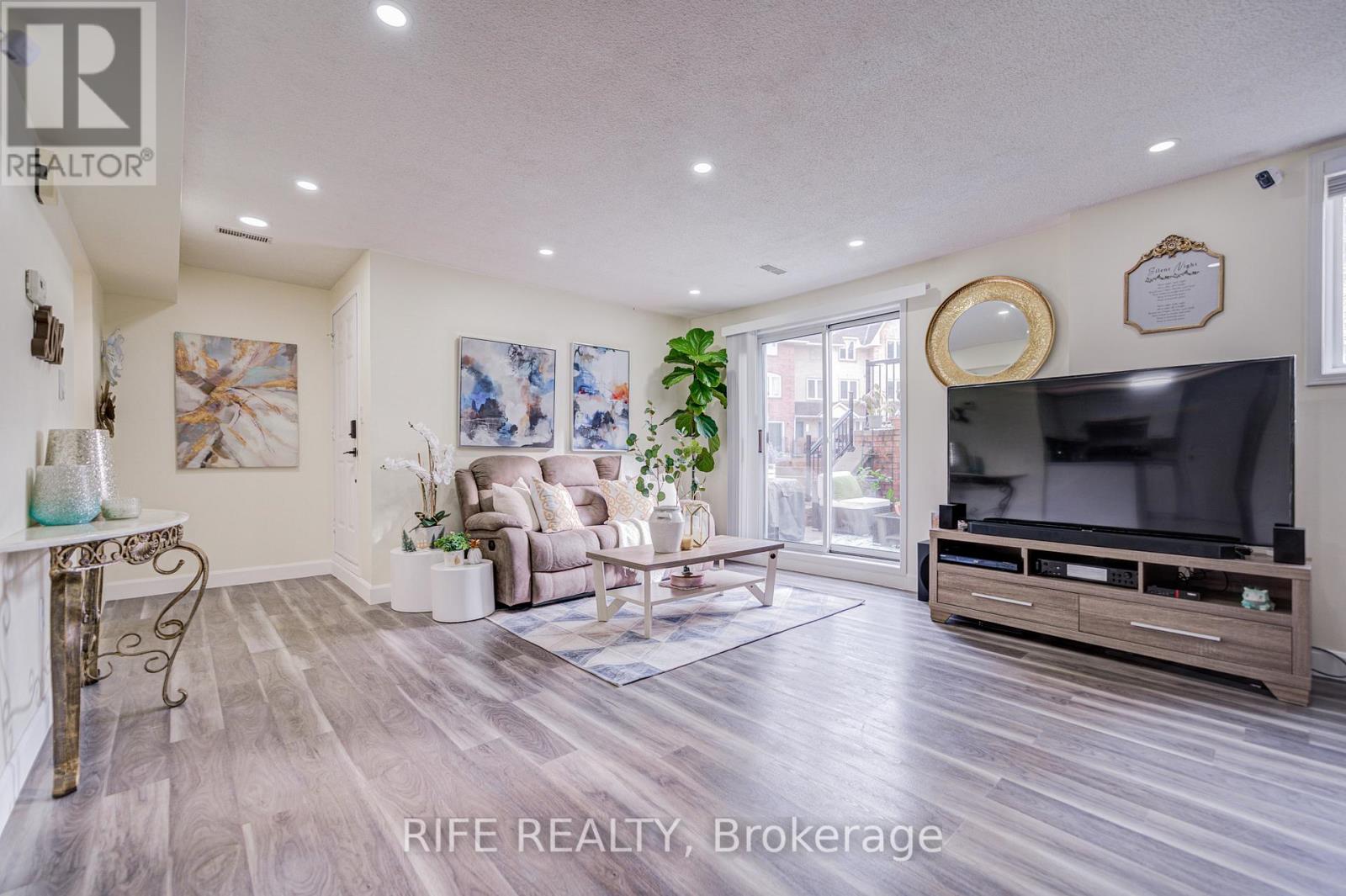 1033 - 75 Weldrick Road E, Richmond Hill, Ontario L4C 0H9 - Photo 19 - N12587282