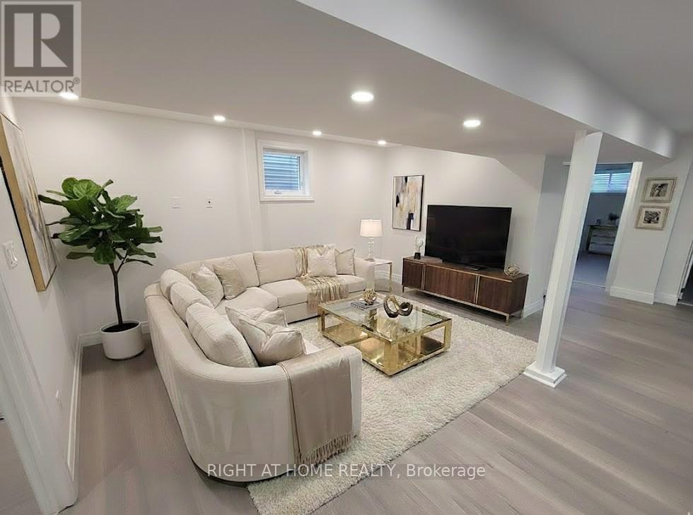 347 BOISDALE AVENUE, Richmond Hill, Ontario