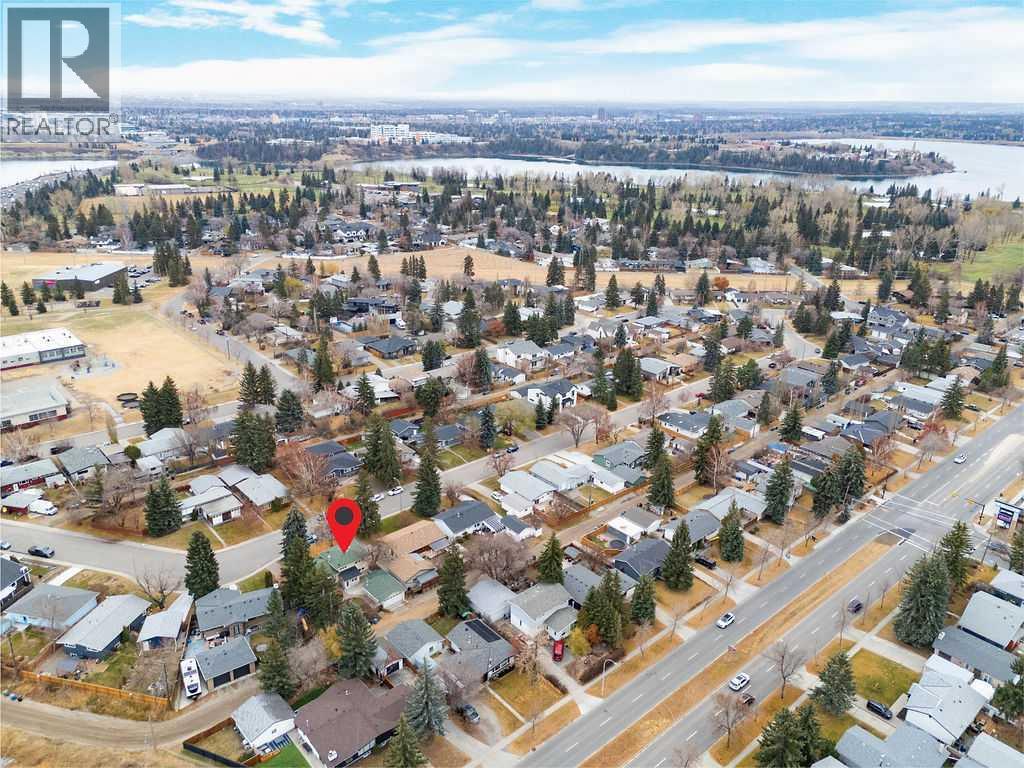 6407 Lombardy Crescent Sw, Calgary, Alberta  T3E 5R3 - Photo 44 - A2271801