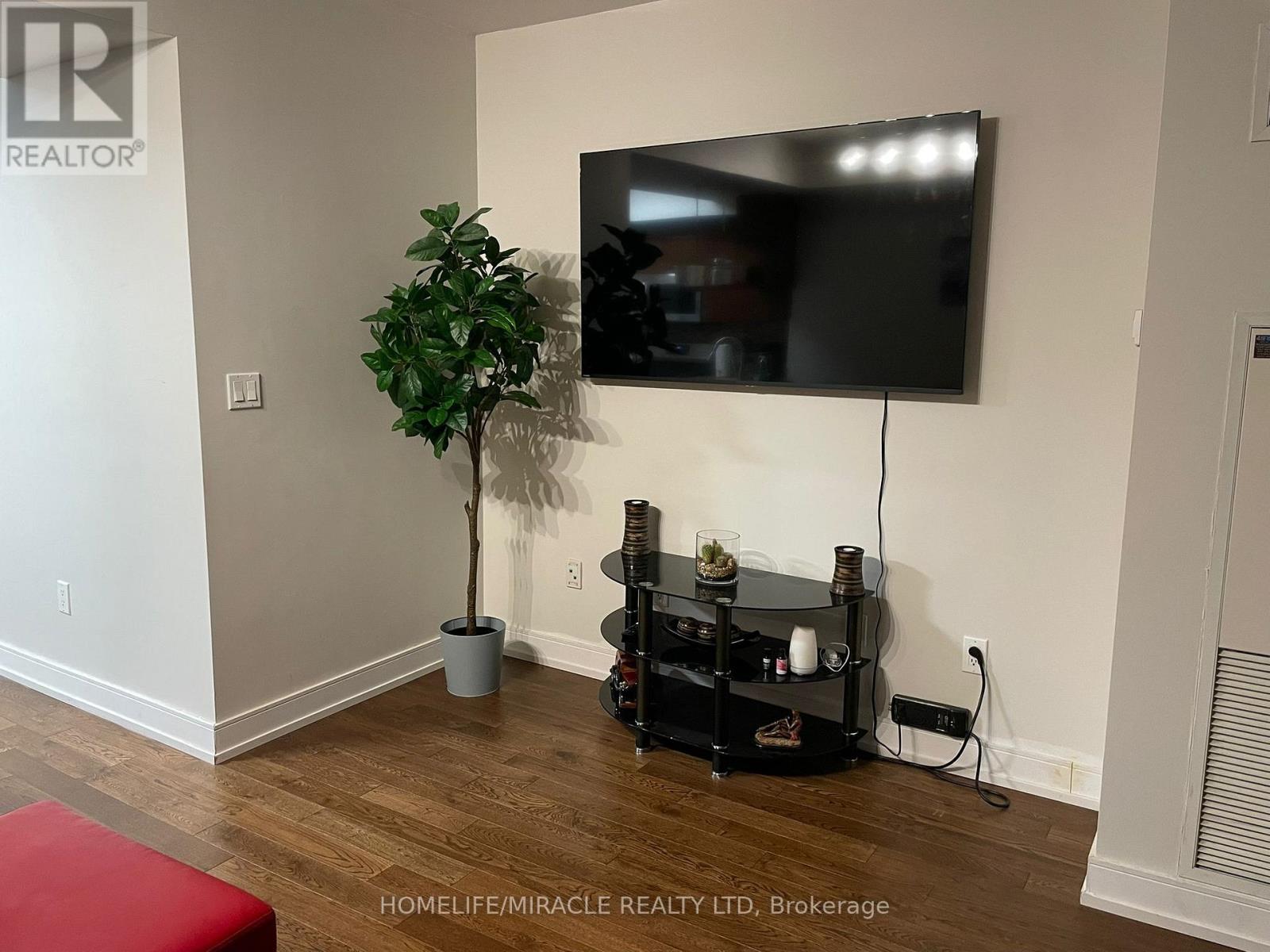 2805 - 35 Mariner Terrace, Toronto, Ontario M5V 3V9 - Photo 2 - C12587314