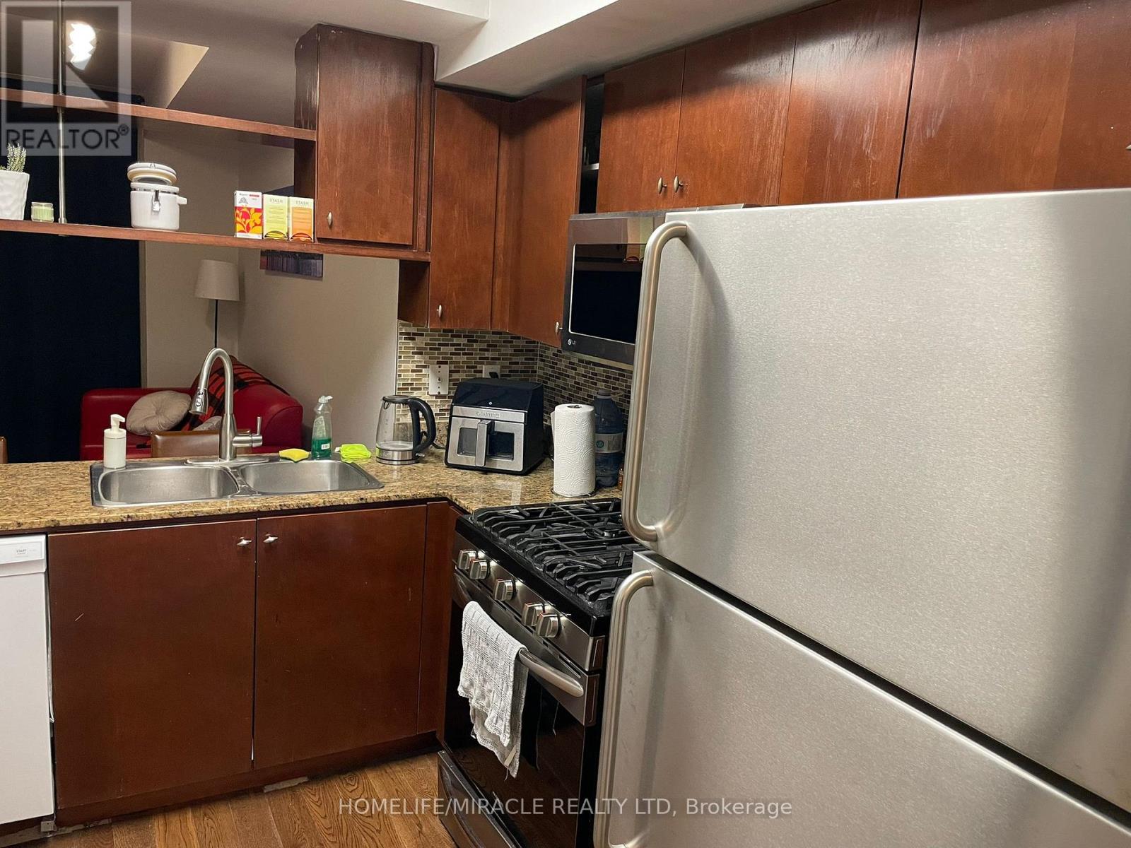 2805 - 35 Mariner Terrace, Toronto, Ontario M5V 3V9 - Photo 7 - C12587314