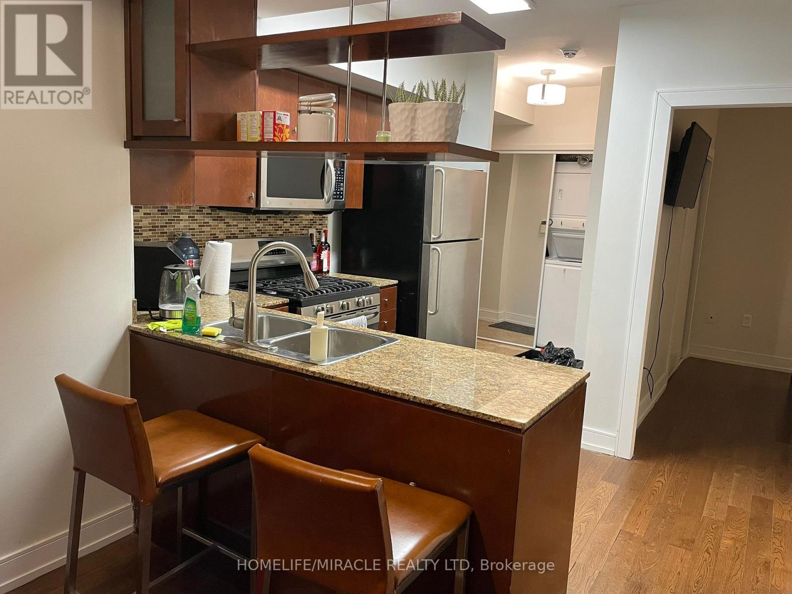 2805 - 35 Mariner Terrace, Toronto, Ontario M5V 3V9 - Photo 8 - C12587314