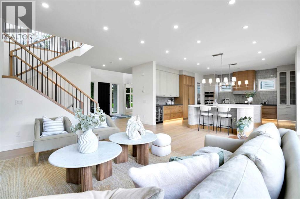 6312 Lacombe Way Sw, Calgary, Alberta  T3E 5T3 - Photo 12 - A2268933