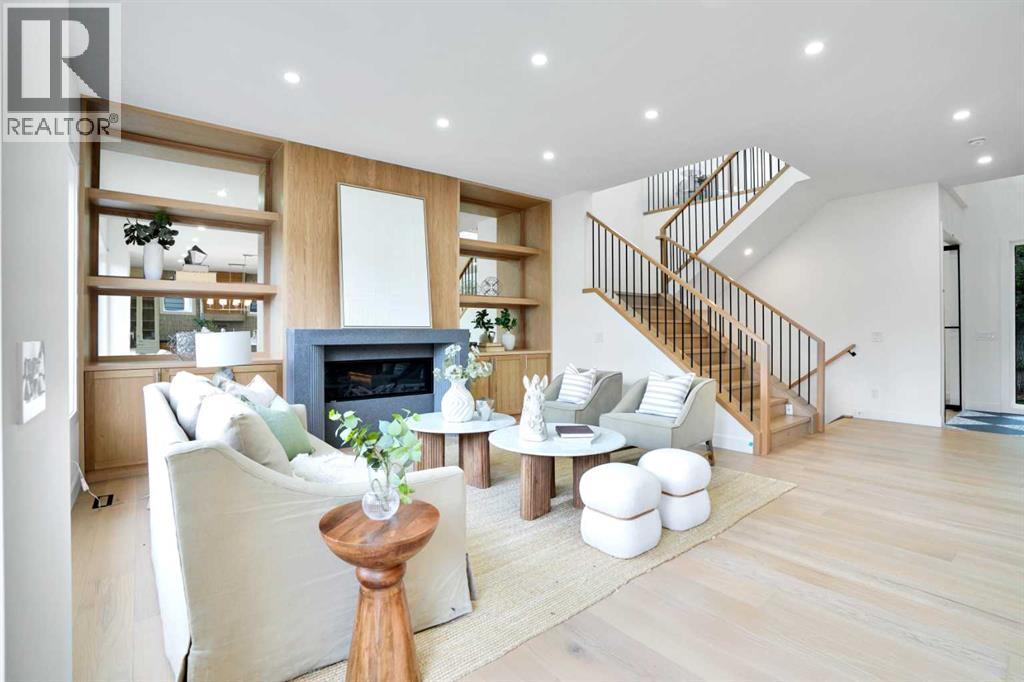 6312 Lacombe Way Sw, Calgary, Alberta  T3E 5T3 - Photo 11 - A2268933