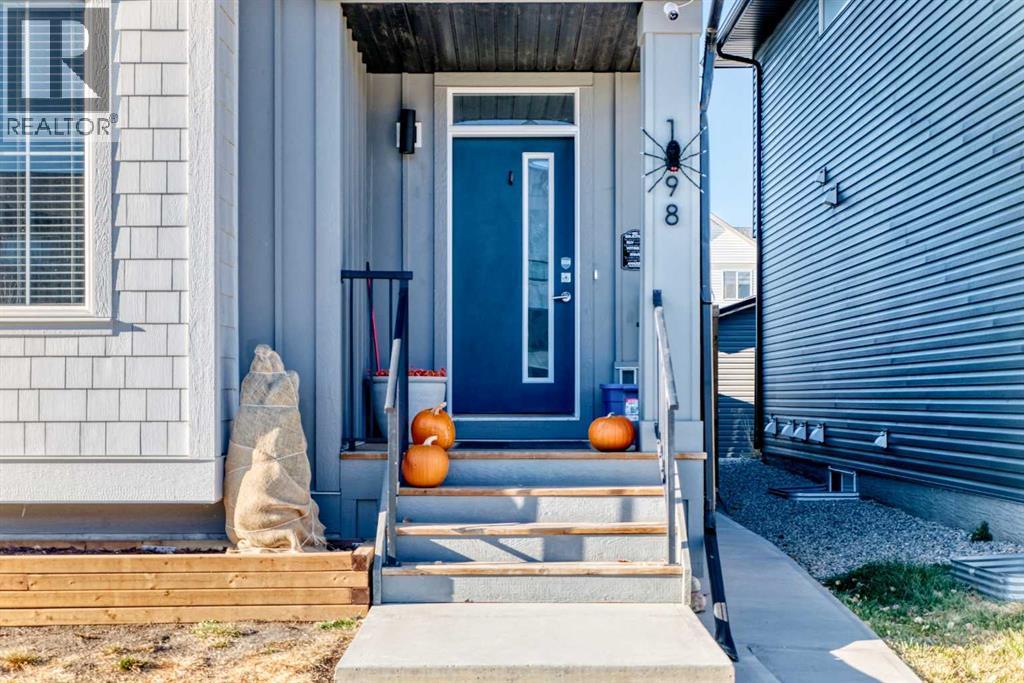 1098 Copperfield Boulevard Se, Calgary, Alberta  T2Z 5E9 - Photo 2 - A2269081