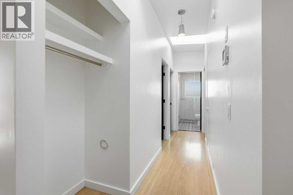 3124 Leduc Crescent Sw, Calgary, Alberta  T3E 5W9 - Photo 13 - A2270400