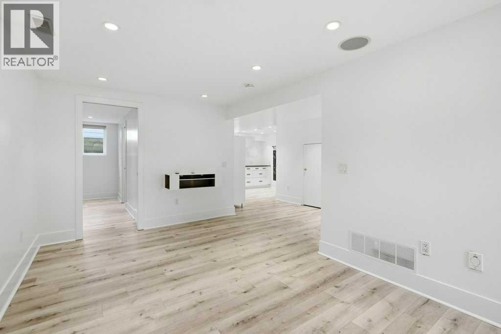 3124 Leduc Crescent Sw, Calgary, Alberta  T3E 5W9 - Photo 24 - A2270400