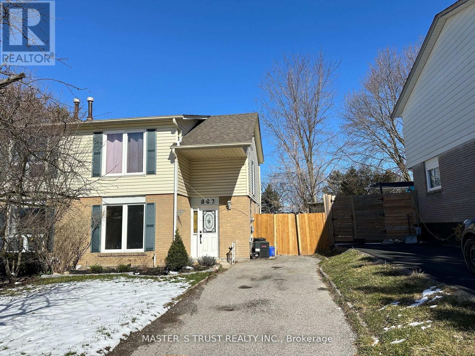 802 GREENFIELD CRESCENT, Newmarket, Ontario