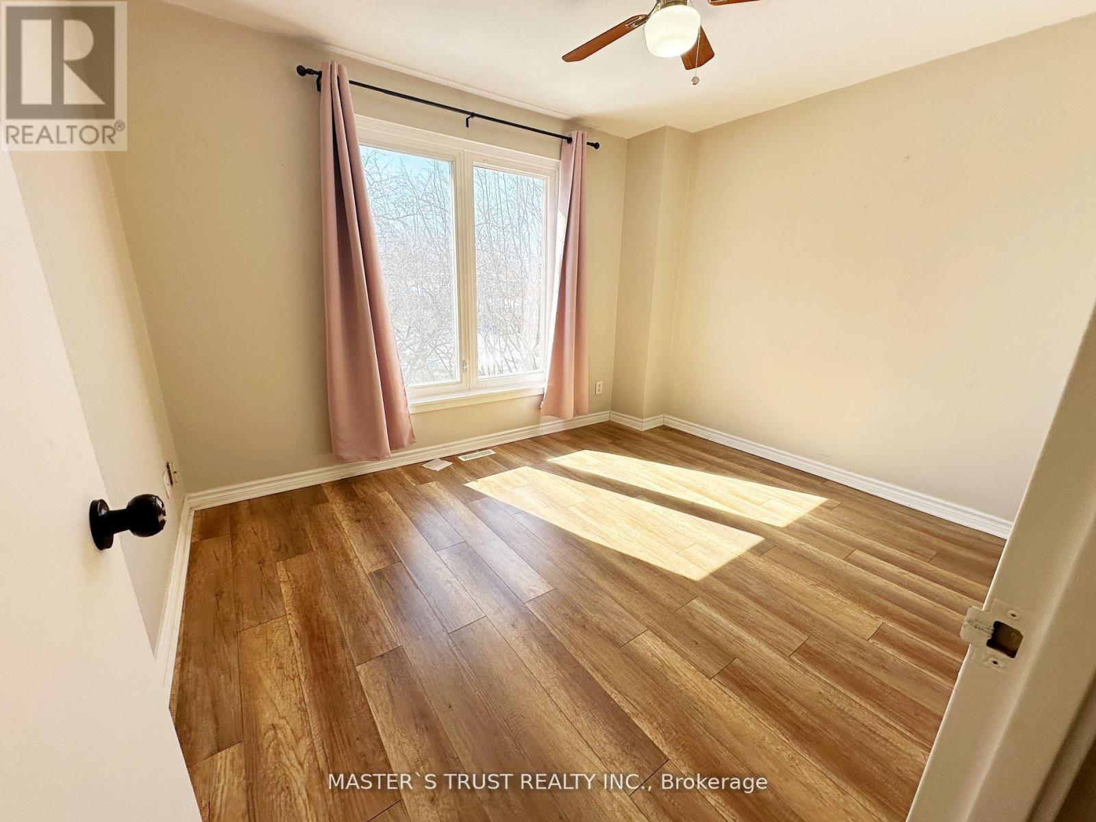 802 Greenfield Crescent, Newmarket, Ontario L3Y 3B3 - Photo 12 - N12587304