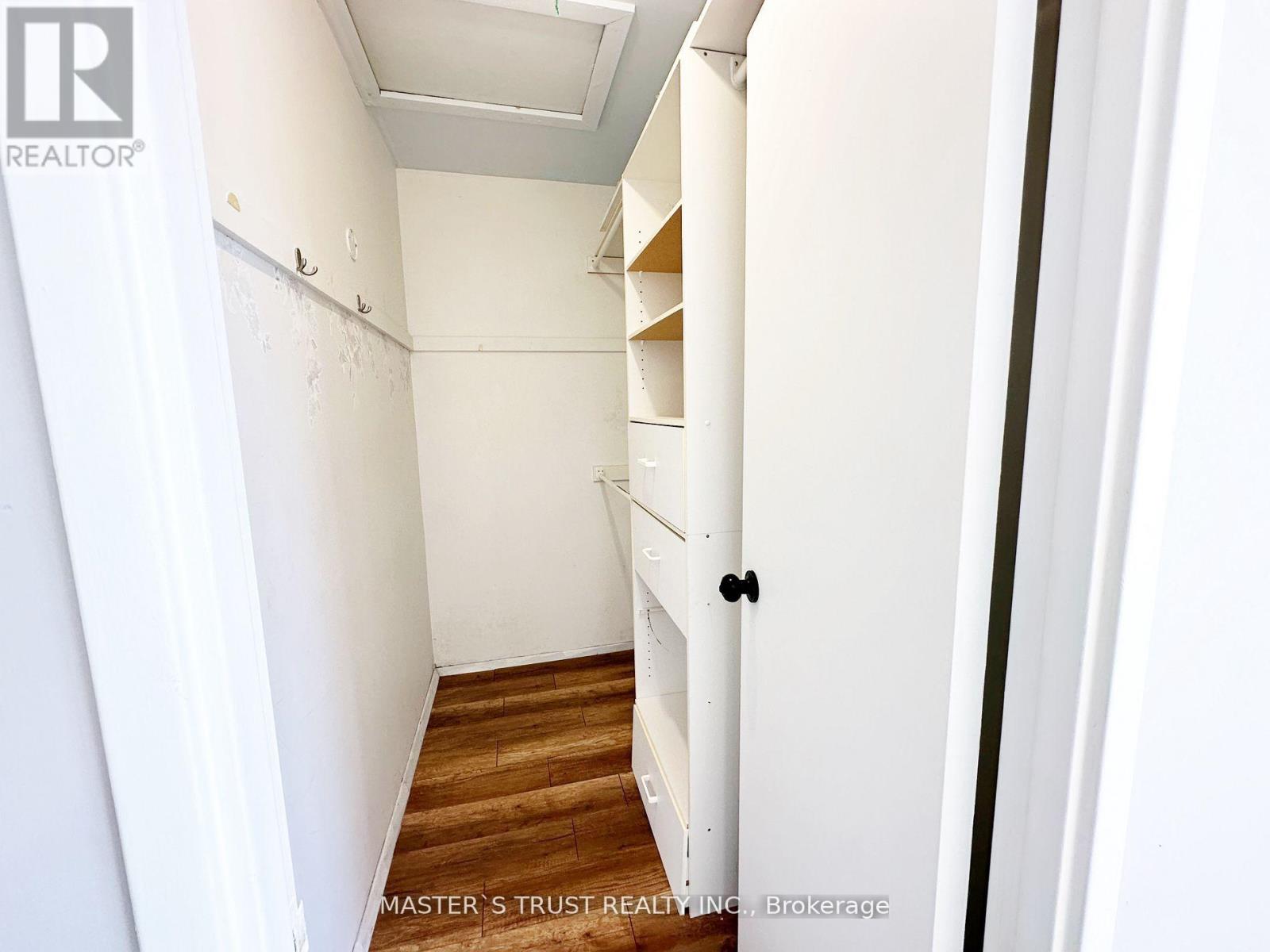 802 Greenfield Crescent, Newmarket, Ontario L3Y 3B3 - Photo 13 - N12587304