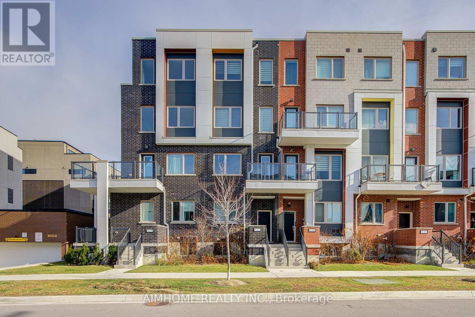 135 FREDERICK TISDALE DRIVE, Toronto, Ontario