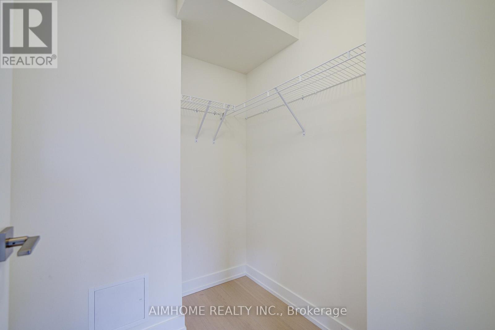 135 Frederick Tisdale Drive, Toronto, Ontario M3K 0C6 - Photo 27 - W12587290