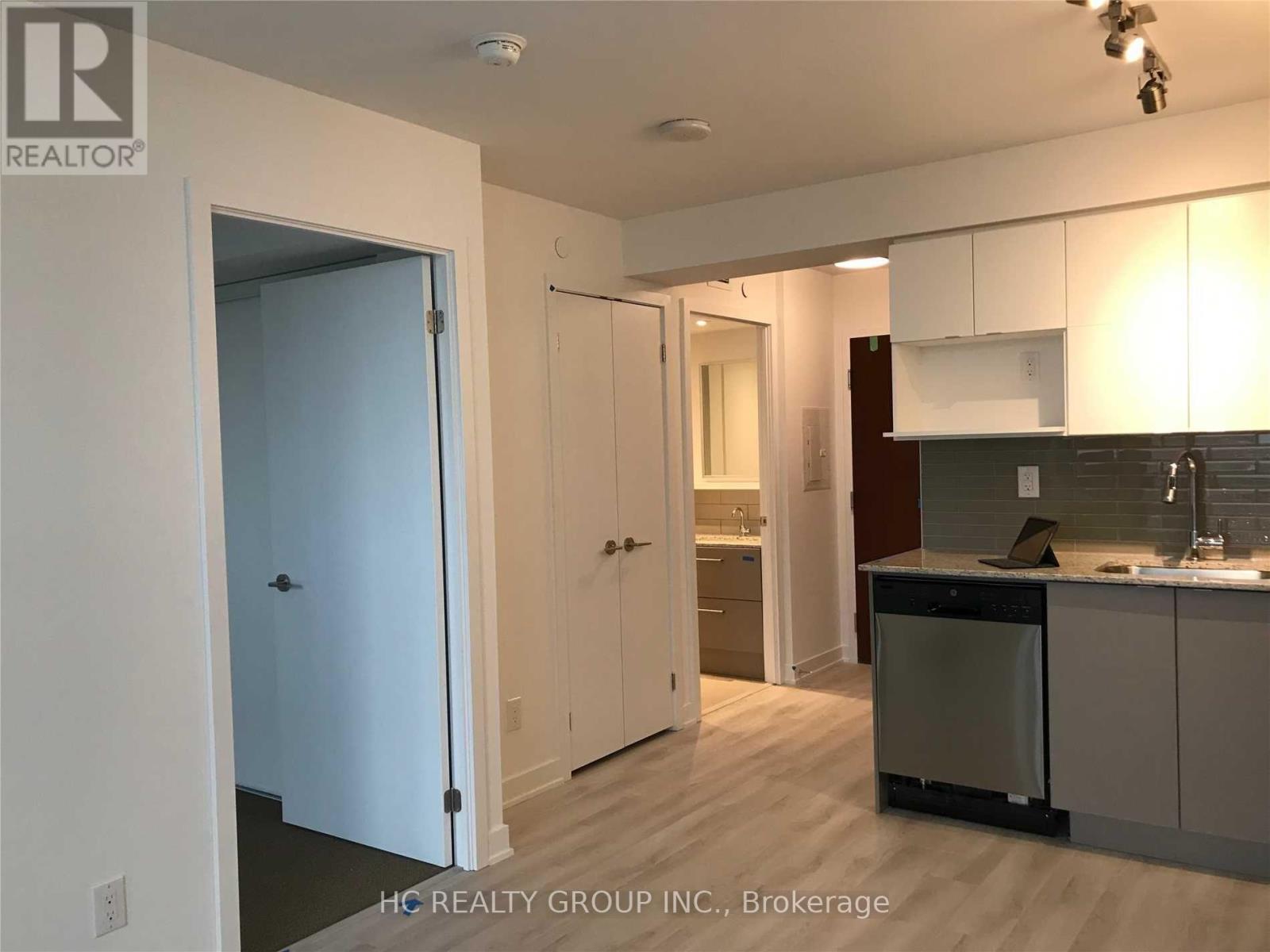 909 - 160 Flemington Road, Toronto, Ontario M6A 0A9 - Photo 6 - W12587292