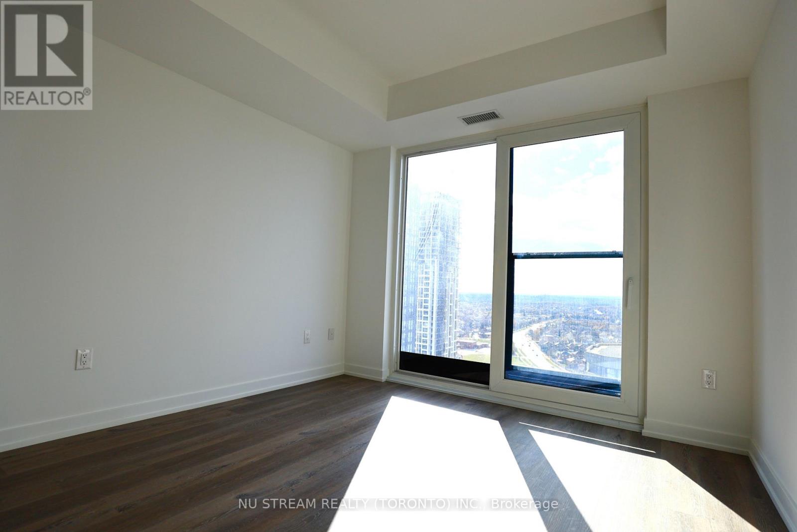 2209 - 395 Square One Drive, Mississauga, Ontario L5B 0C6 - Photo 11 - W12587308