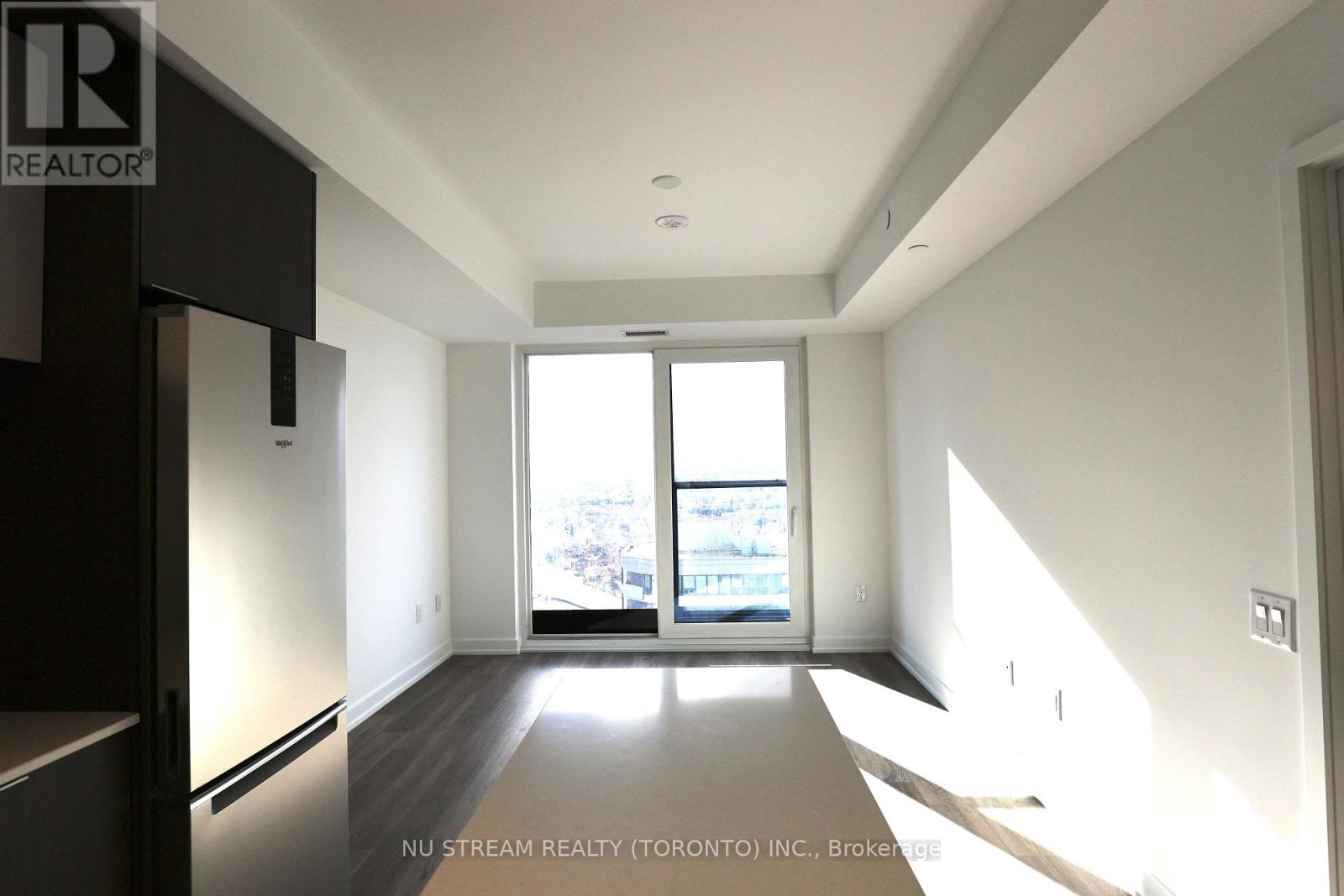 2209 - 395 Square One Drive, Mississauga, Ontario L5B 0C6 - Photo 12 - W12587308