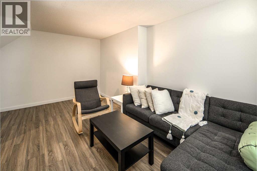 33, 4936 Dalton Drive Nw, Calgary, Alberta  T3A 2E4 - Photo 4 - A2272903