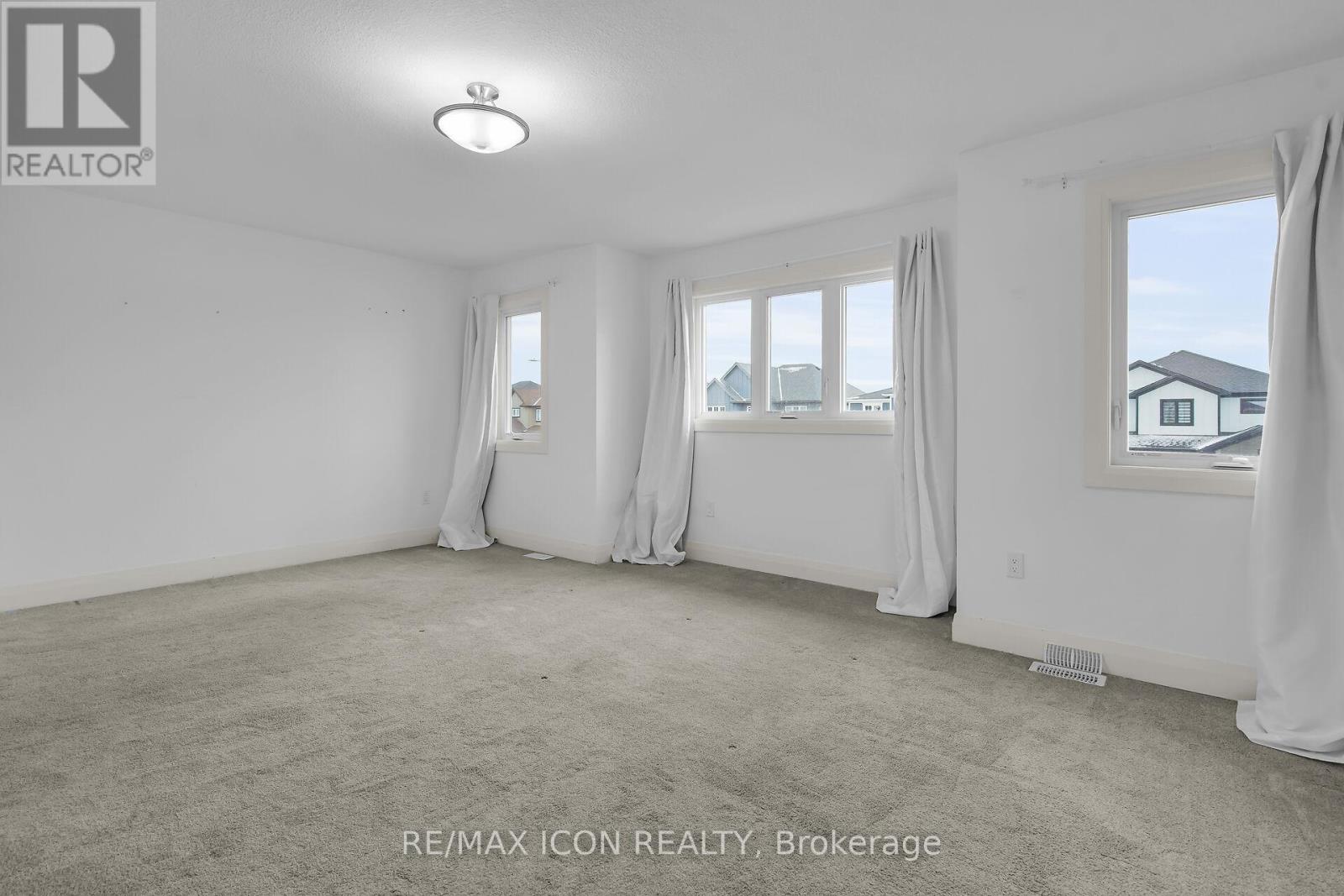 24 Rosina Lane, Zorra, Ontario N0M 2M0 - Photo 11 - X12587320