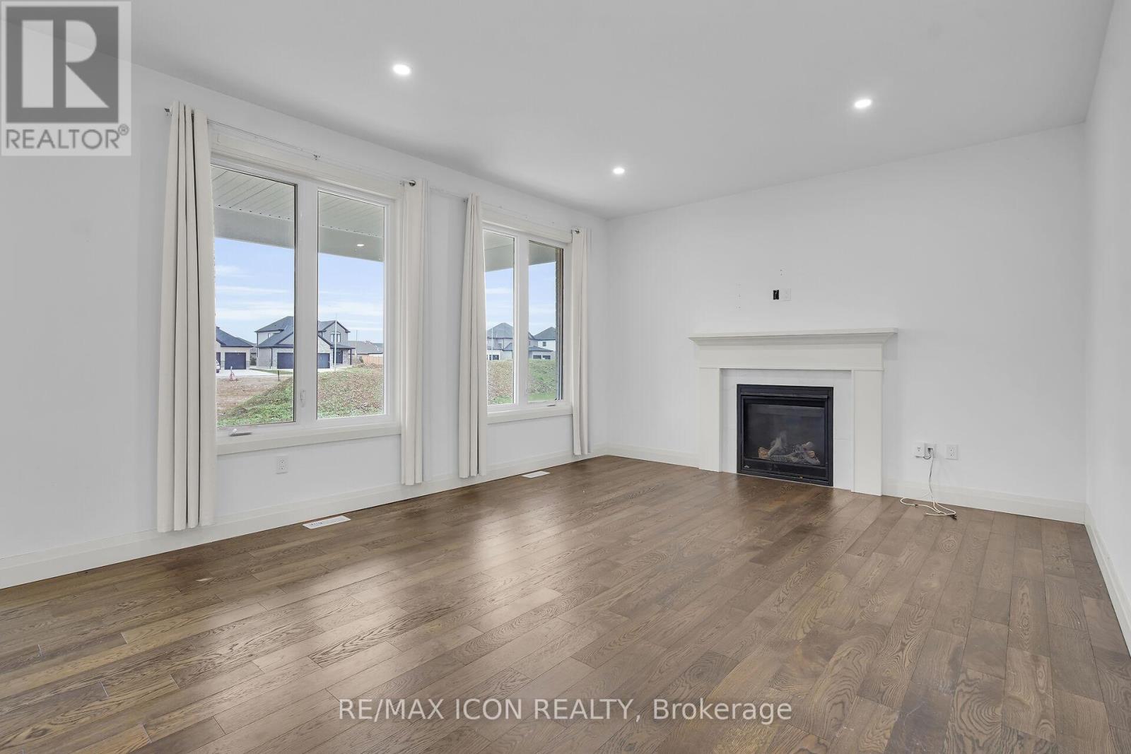 24 Rosina Lane, Zorra, Ontario N0M 2M0 - Photo 4 - X12587320