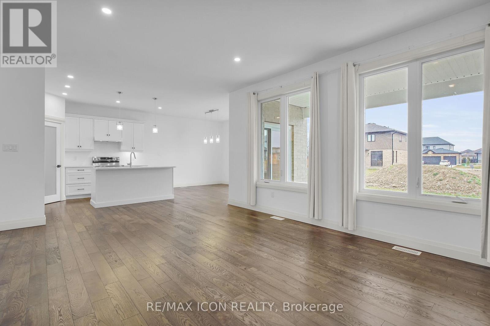 24 Rosina Lane, Zorra, Ontario N0M 2M0 - Photo 5 - X12587320