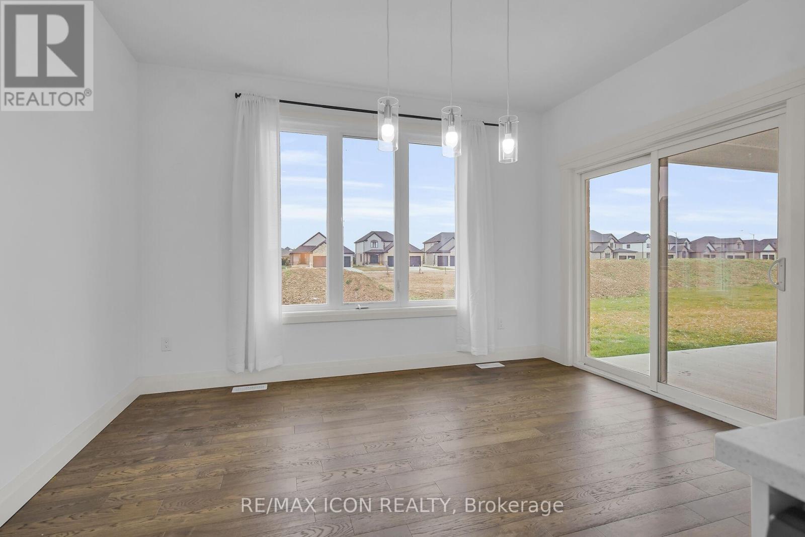 24 Rosina Lane, Zorra, Ontario N0M 2M0 - Photo 9 - X12587320