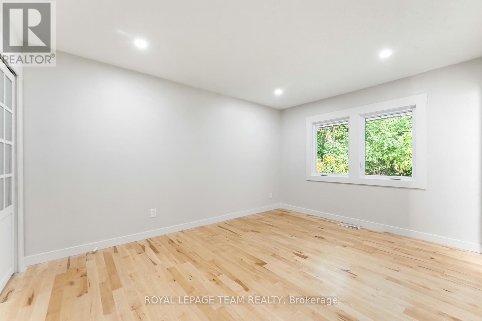 15 Leacock Drive, Ottawa, Ontario K2K 1R6 - Photo 21 - X12587334