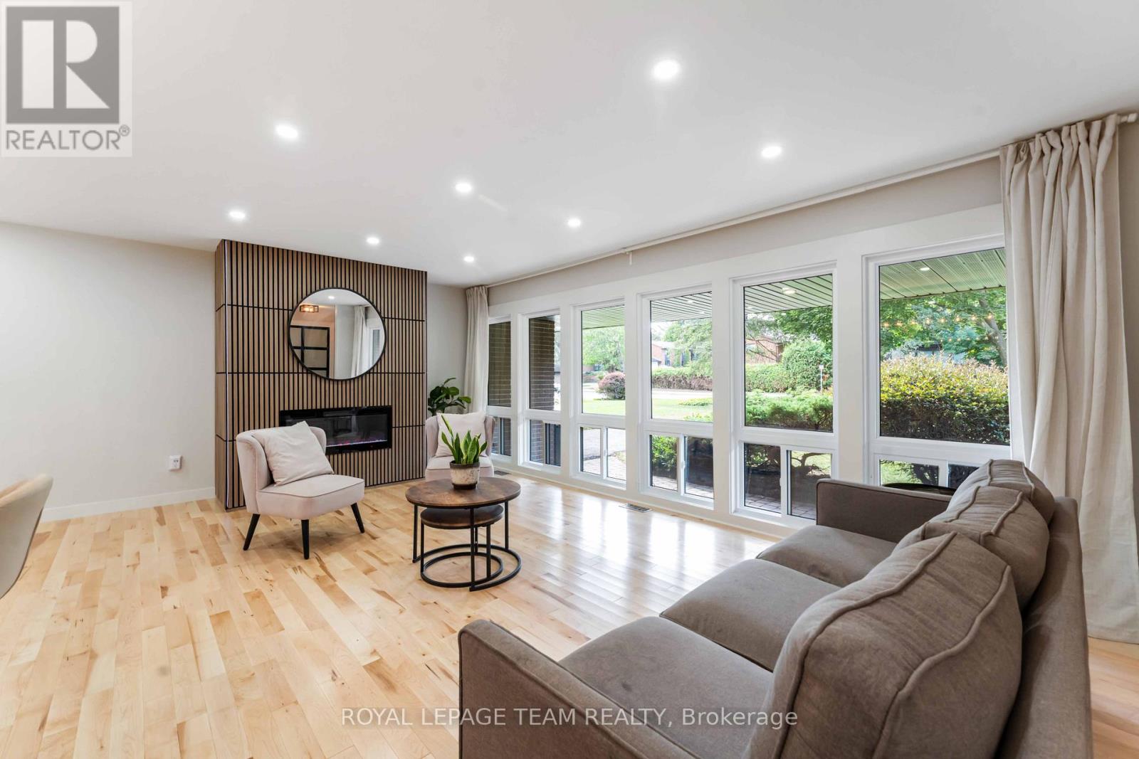 15 Leacock Drive, Ottawa, Ontario K2K 1R6 - Photo 5 - X12587334